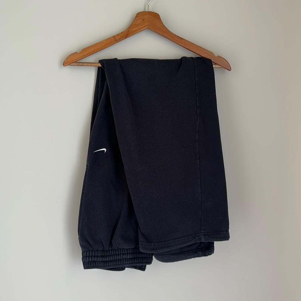 Vintage 90’s Nike sweats 😮‍💨